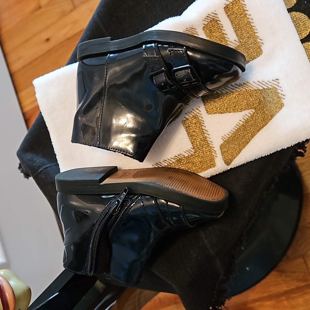 Zara Baby Patent Leather Ankle Boots - Picture 4 of 8